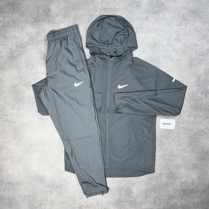 NIKE - Repel Miller Sets